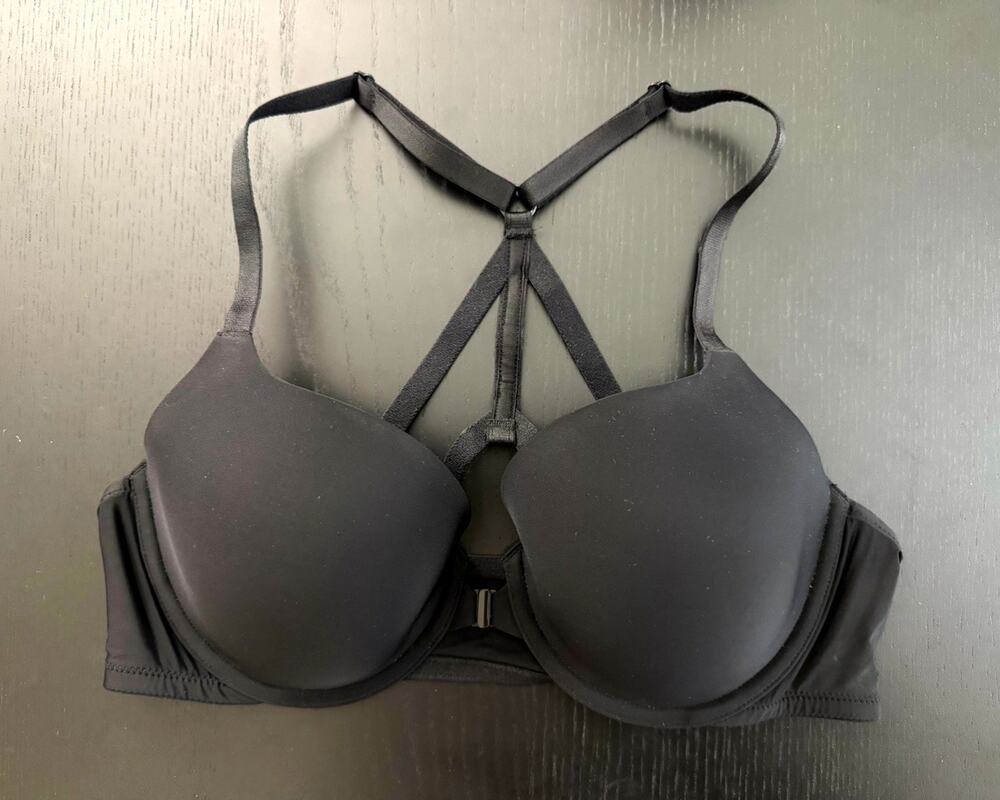 NWOT Victoria's Secret 36C Black Underwire Front Close Racerback Bra